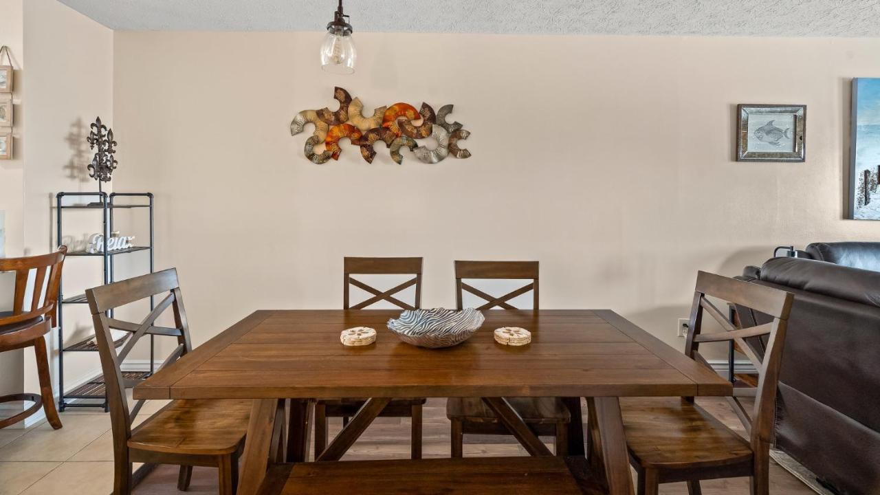 Pet Friendly Townhome With Gulf Views And Hot Tub Right Across From Beach And Schooners Panama City Beach Kültér fotó